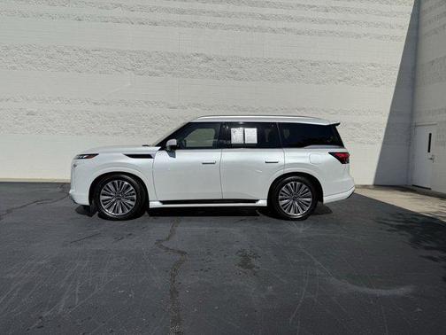 2025 INFINITI QX80 SENSORY AWD