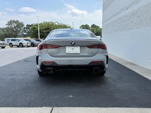 2025 BMW M440 i