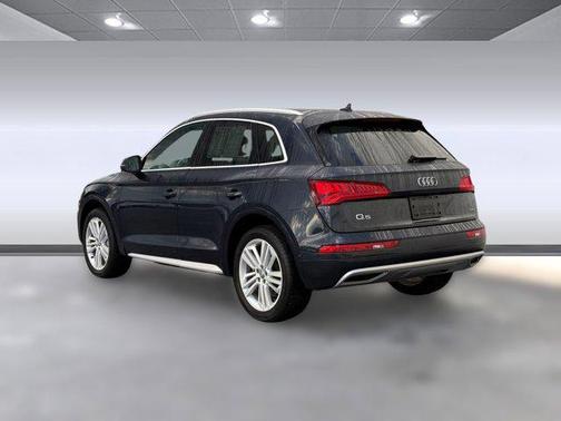 2020 Audi Q5 45 Prestige