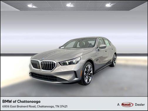 2025 BMW 530 i