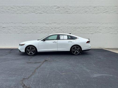 2025 Honda Accord Hybrid Base