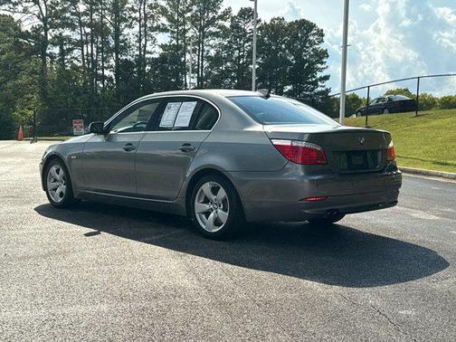 2008 BMW 528 528i