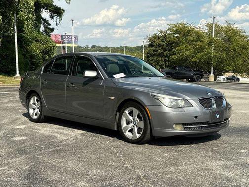 2008 BMW 528 528i