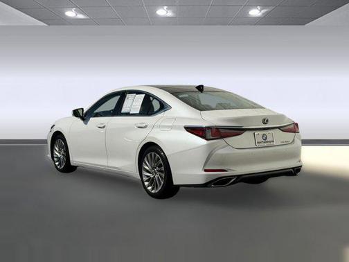 2019 Lexus ES 350 Base