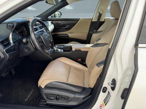 2019 Lexus ES 350 Base