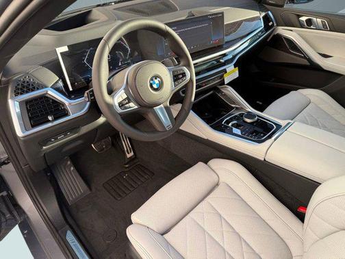 2026 BMW X6 xDrive40i
