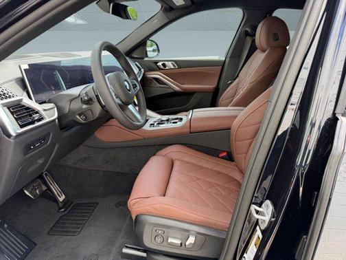 Carbon Black Metallic 2027 BMW X6 xDrive40i