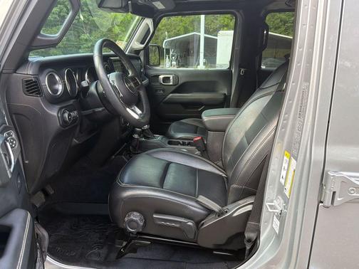 Billet Silver Metallic Clearcoat 2019 Jeep Wrangler Unlimited Sahara