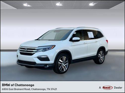 White Diamond Pearl 2018 Honda Pilot Touring