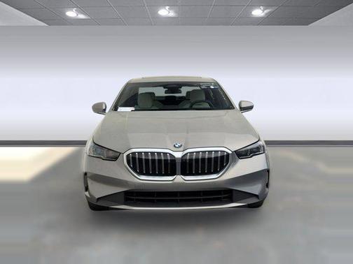 Brown 2025 BMW 530 530i