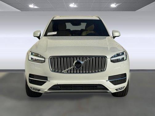 2019 Volvo XC90 T6 Inscription