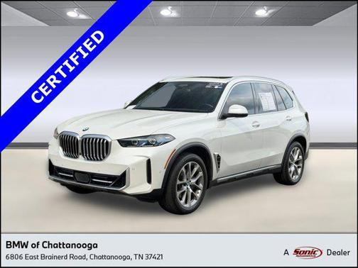 Mineral White Metallic 2024 BMW X5 xDrive40i