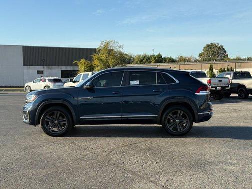 2022 Volkswagen Atlas Cross Sport 2.0T SEL