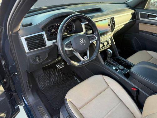 2022 Volkswagen Atlas Cross Sport 2.0T SEL