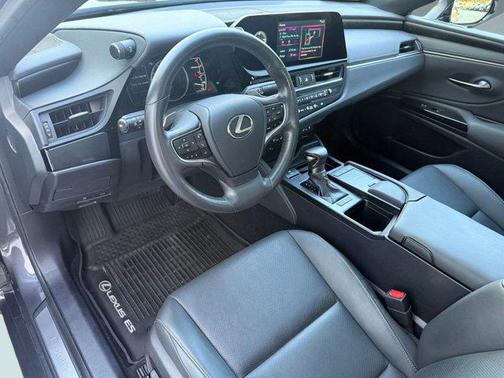 2022 Lexus ES 350 Base