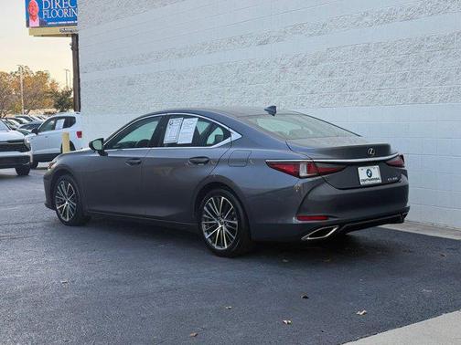 2022 Lexus ES 350 Base