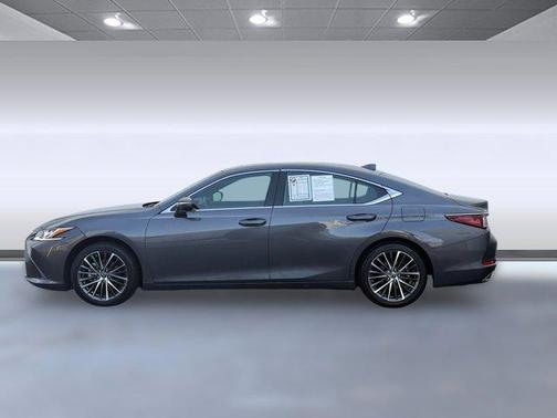 2022 Lexus ES 350 Base