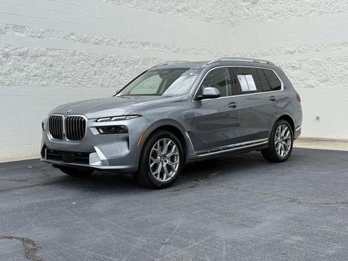 2025 BMW X7 xDrive40i