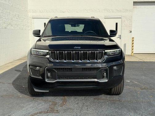 2022 Jeep Grand Cherokee Overland
