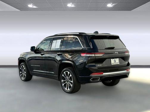2022 Jeep Grand Cherokee Overland