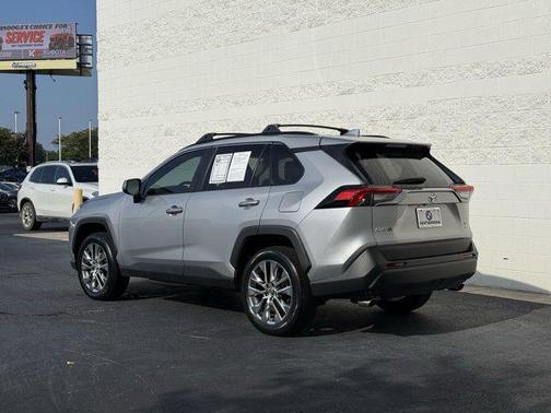 2020 Toyota RAV4 XLE Premium