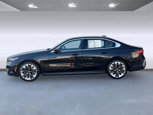 2025 BMW 540 i xDrive