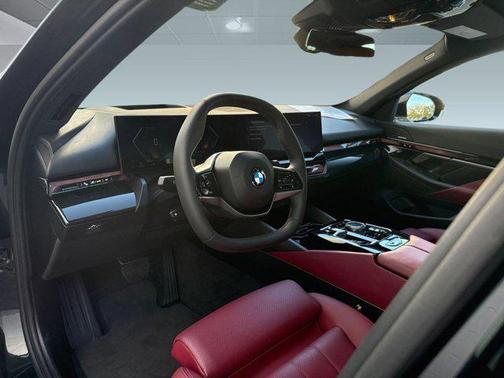 2025 BMW 540 i xDrive