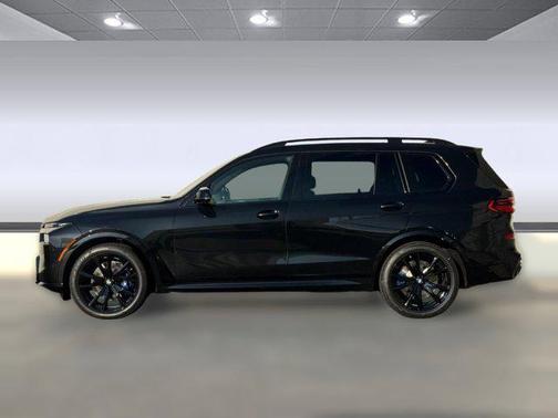 Black Sapphire Metallic 2026 BMW X7 M60i