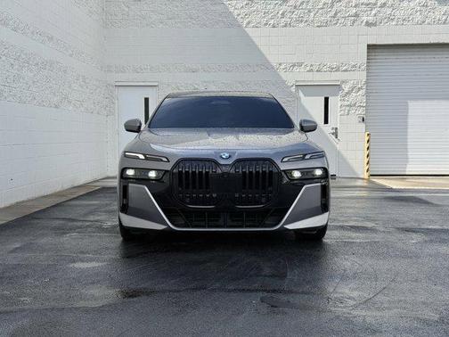 2023 BMW 760 i xDrive