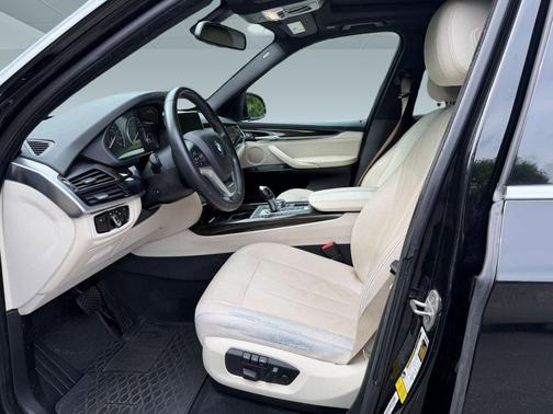 Black 2017 BMW X5 sDrive35i