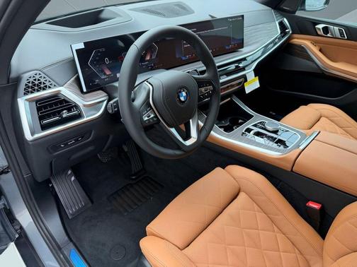 Skyscraper Grey Metallic 2026 BMW X5 xDrive40i