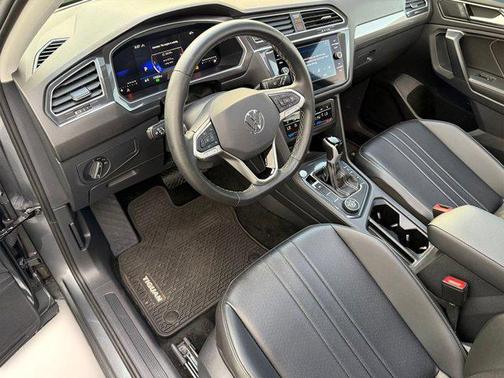 2024 Volkswagen Tiguan 2.0T SE 4MOTION