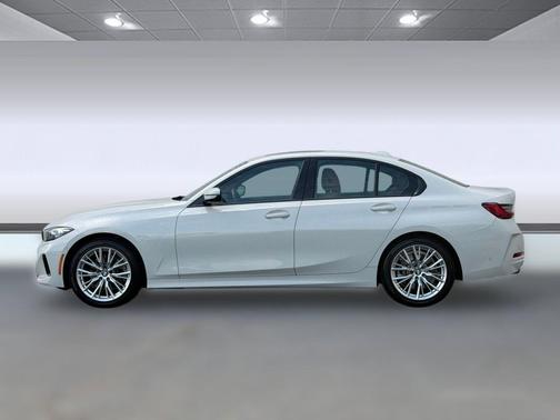 Alpine White 2023 BMW 330 330i