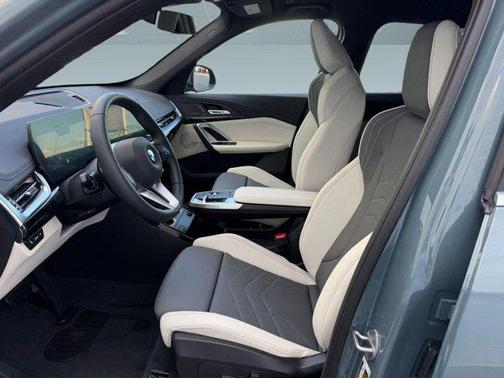 Cape York Green Metallic 2026 BMW X1 xDrive28i