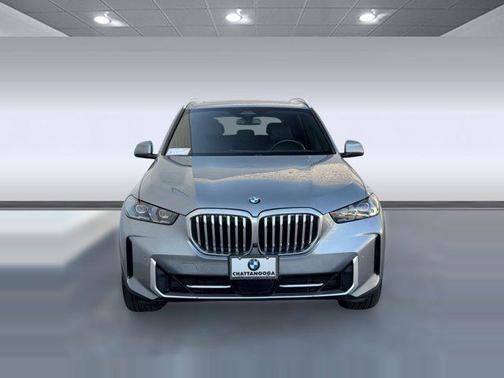 Gray 2024 BMW X5 sDrive40i
