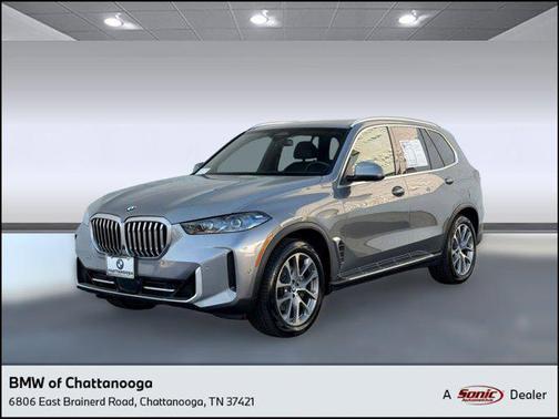 Gray 2024 BMW X5 sDrive40i