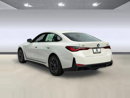 Alpine White 2026 BMW i4 Gran Coupe xDrive40