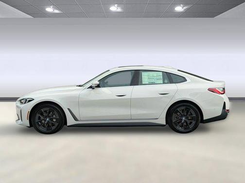 Alpine White 2026 BMW i4 Gran Coupe xDrive40