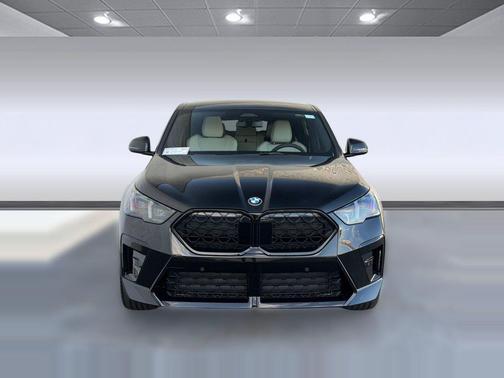 Black Sapphire Metallic 2026 BMW X2 xDrive28i