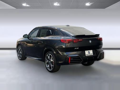 Black Sapphire Metallic 2026 BMW X2 xDrive28i