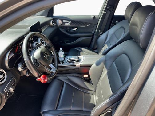 Selenite Grey Metallic 2018 Mercedes-Benz GLC 300 4MATIC