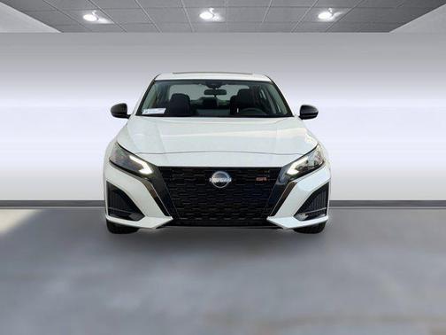 2023 Nissan Altima SR Intelligent AWD