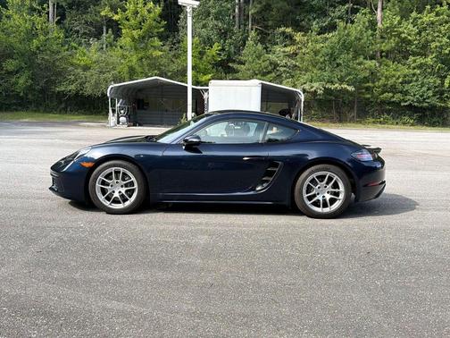 Miami Blue 2021 Porsche 718 Cayman T