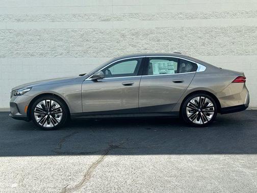 2026 BMW 530 i