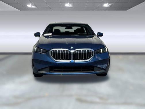 2025 BMW 530 i