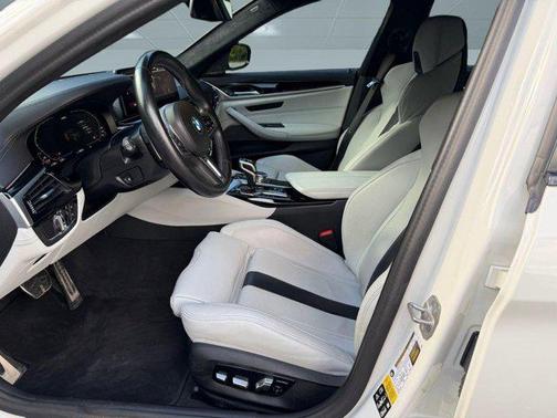 Alpine White 2023 BMW M5 Base