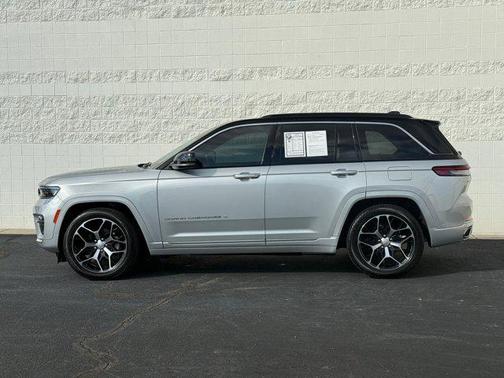 2025 Jeep Grand Cherokee Summit