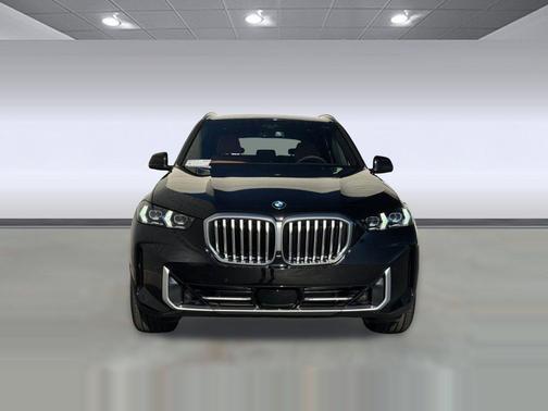 Black Sapphire Metallic 2026 BMW X5 sDrive40i