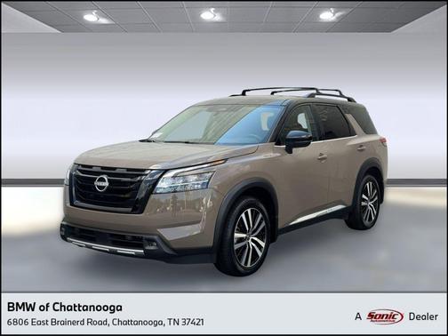 Baja Storm/Super Black Roof 2023 Nissan Pathfinder Platinum 4WD