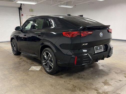 Black 2025 BMW X2 xDrive28i